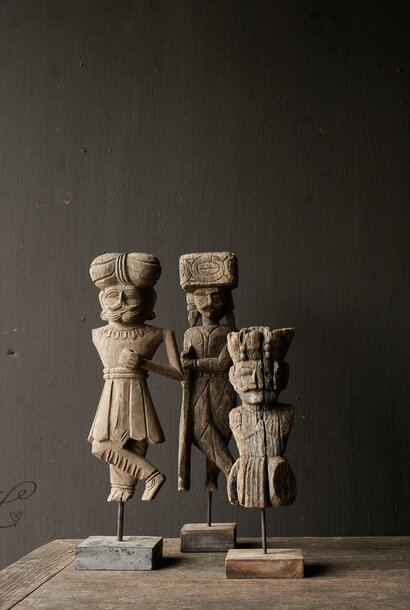 Uniek houten beeldje  watchman | India