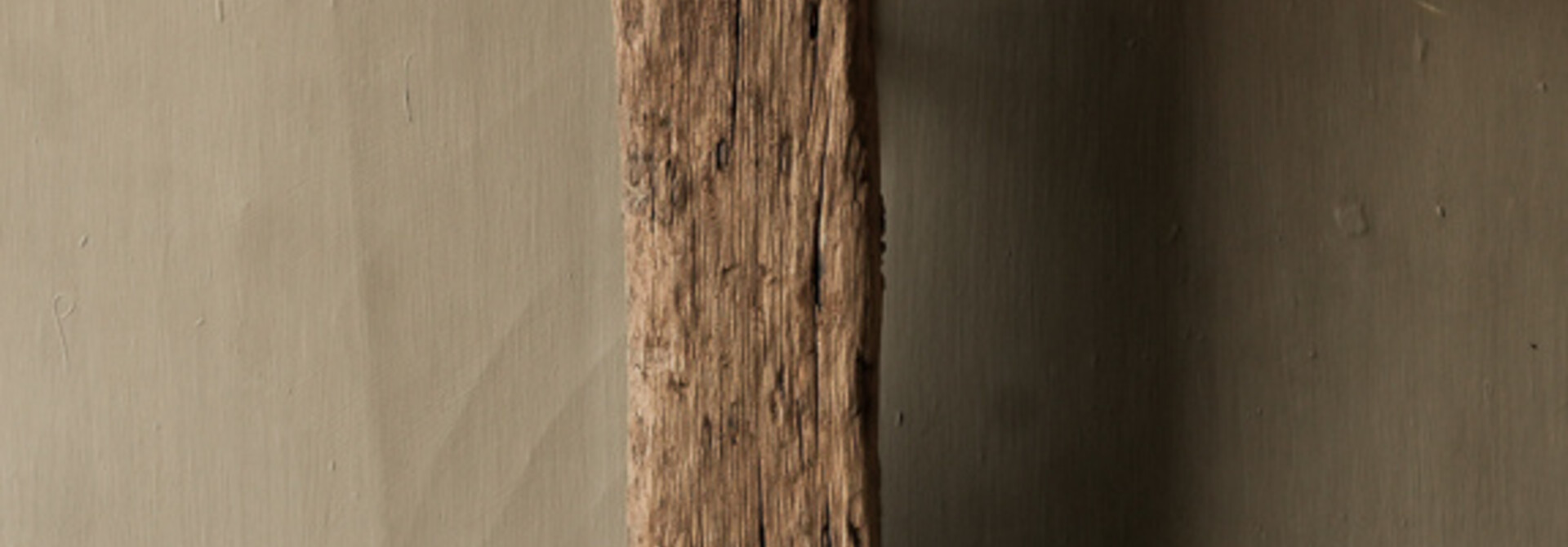 Beautifully sturdy old wooden old beam wall lamp