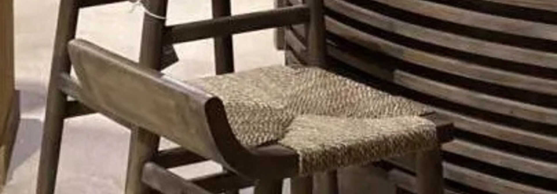 HOFFZ Wooden stool Bintu