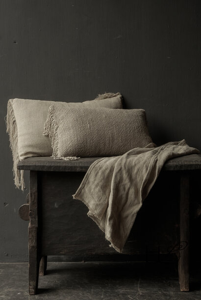 Stoere oude Himalaya   Kist / Box