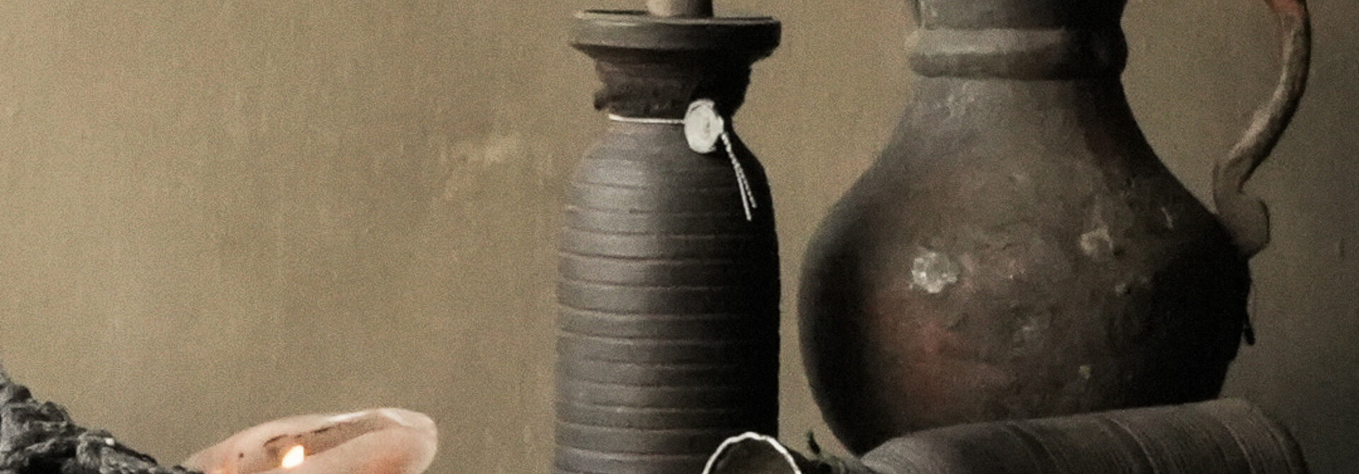 Original Old wooden Nepalese mini jar with lid