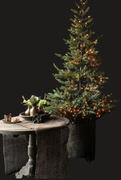 Künstlicher Weihnachtsbaum mit LED-Beleuchtung