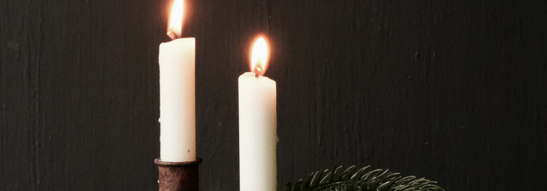 Rust brown iron pine cone candle holder