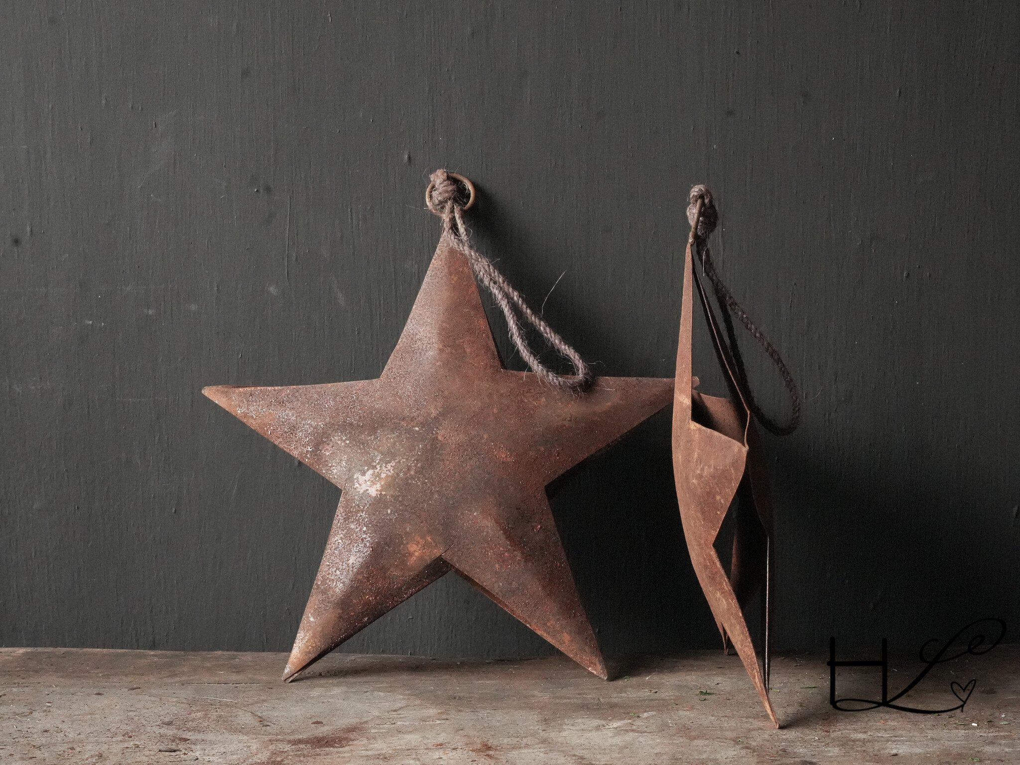 Beautiful rusty iron hanging star-7