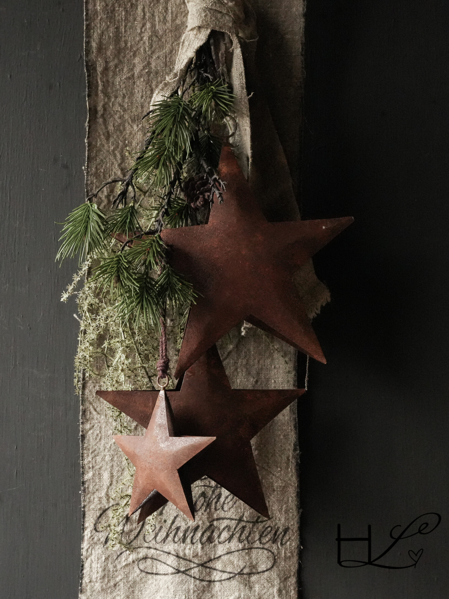 Beautiful rusty iron hanging star-3