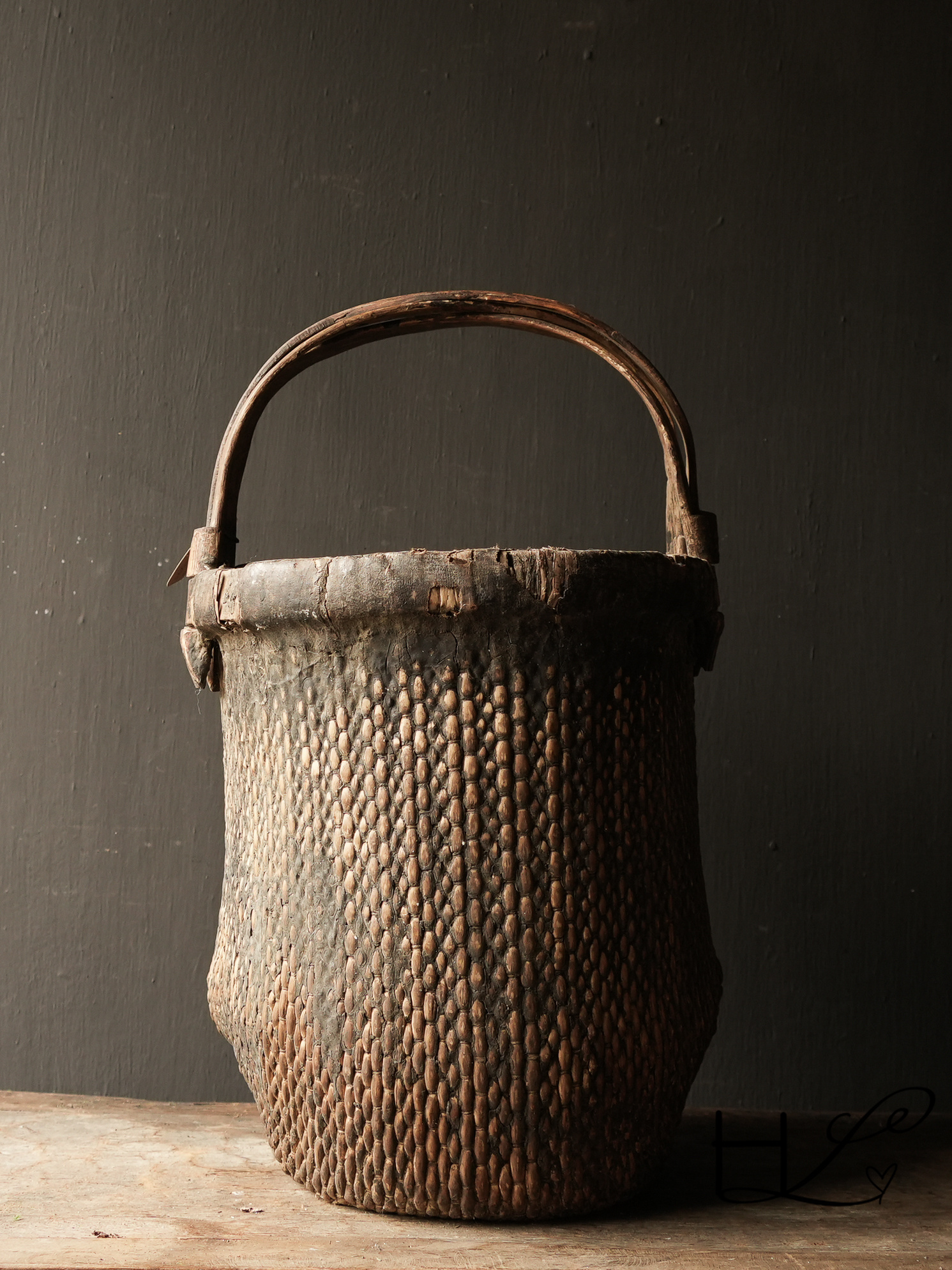 Old Authentic Wicker basket-1