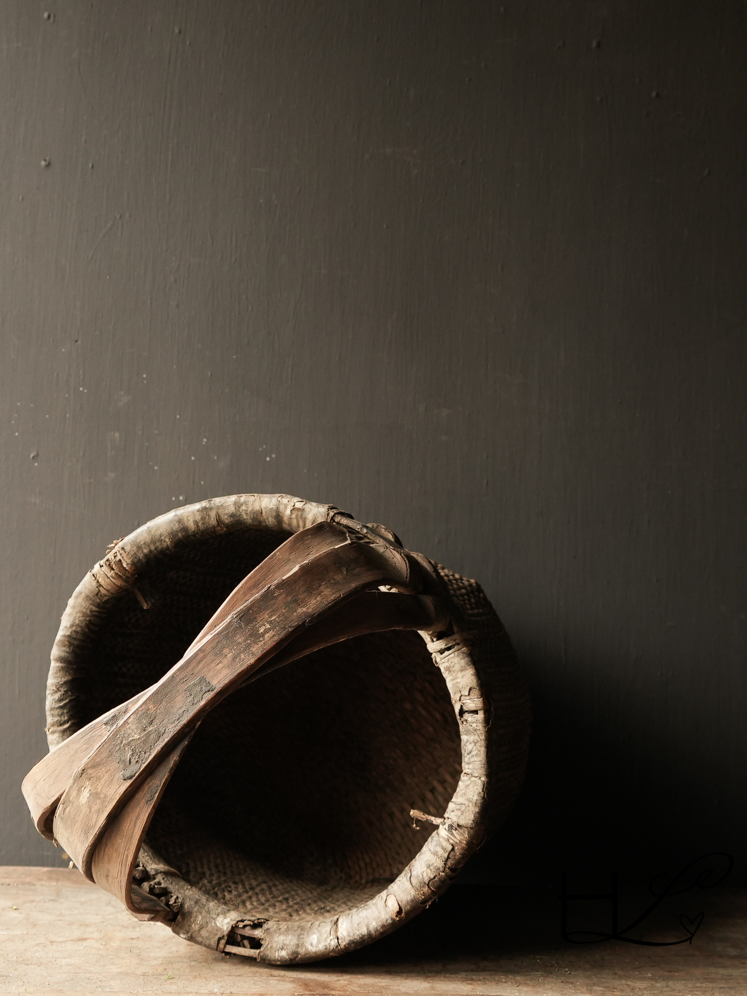 Old Authentic Wicker basket-6