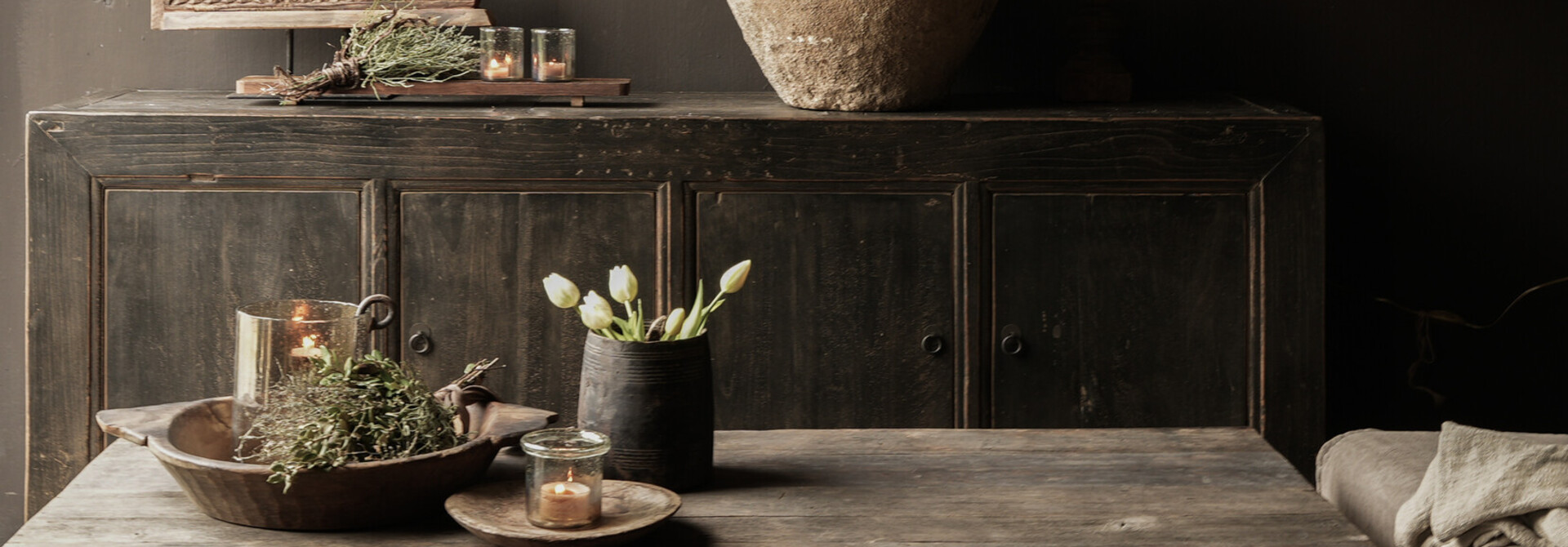 Stoer donker houten salontafel Borreltafel 150cm