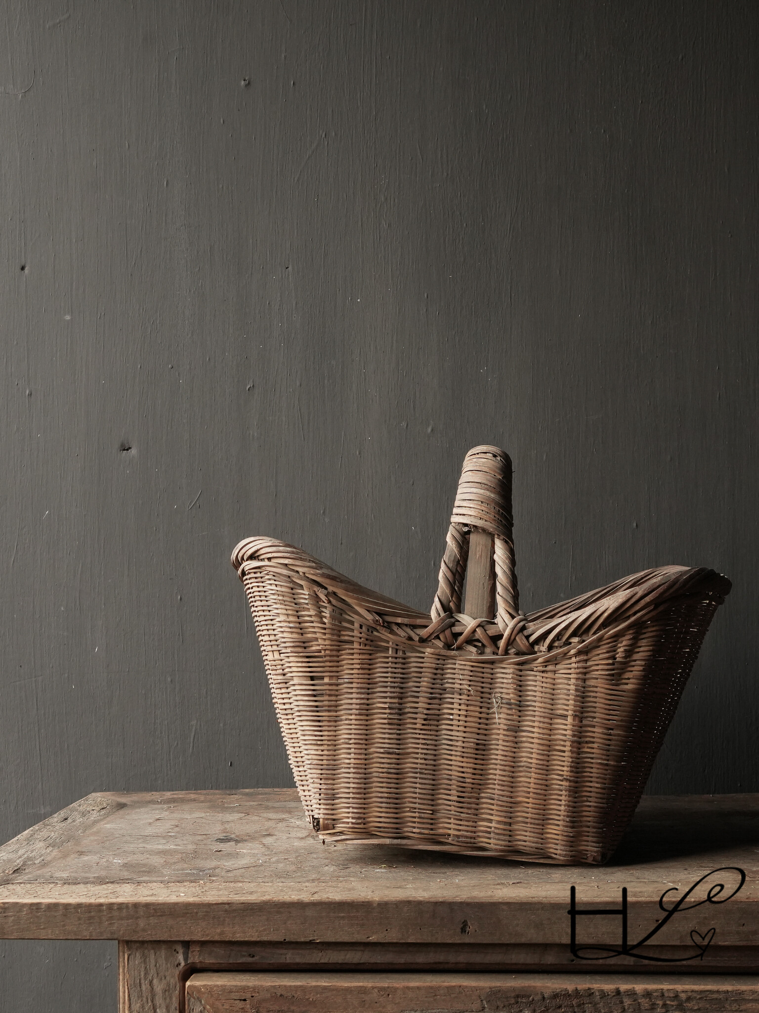 Authentic Indian wicker basket-3