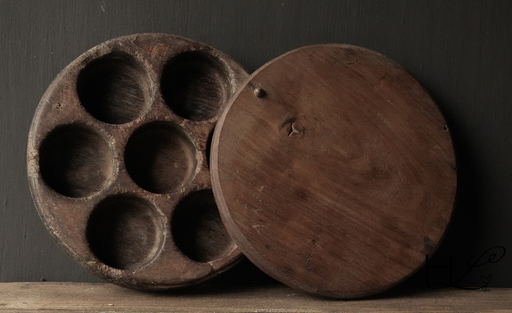 Alte Gewürzdose aus Holz mit Deckel-4