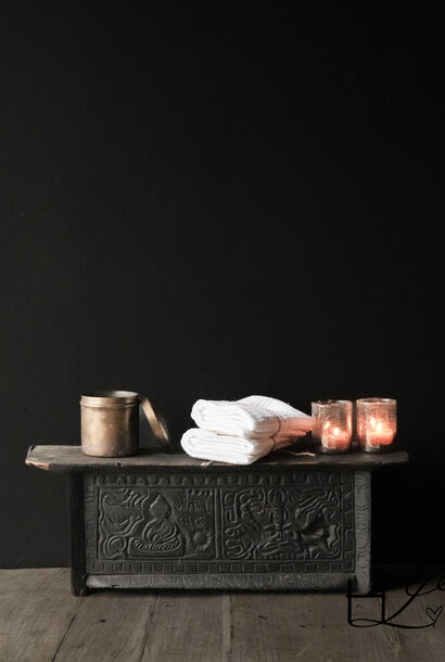 Hoffz Unique antique wooden altar with carvings