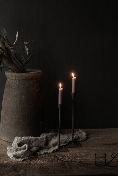 Alter nepalesischer Wabi-Sabi-Krug aus Holz