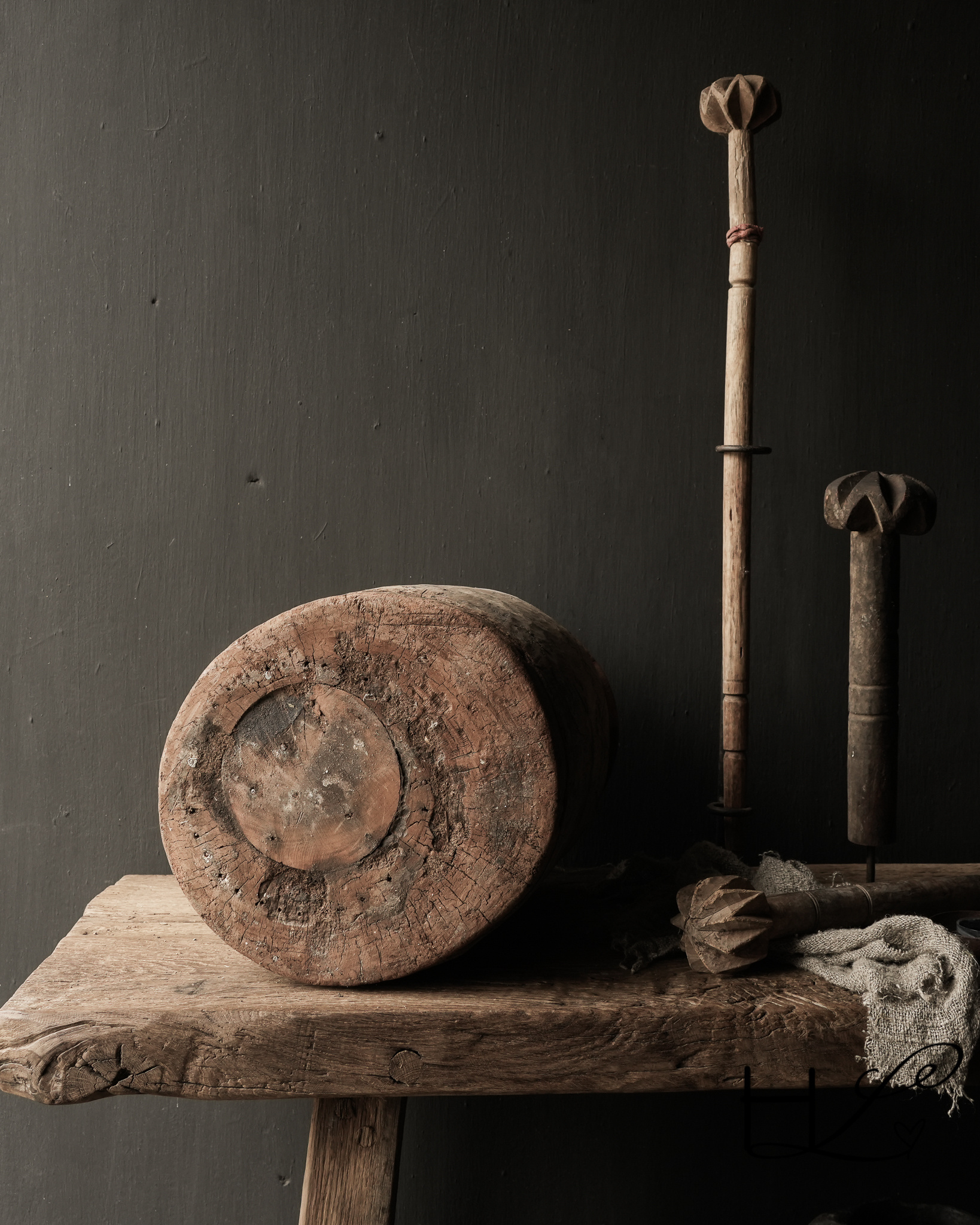 Alter hölzerner nepalesischer Wabi-Sabi-Krug-8