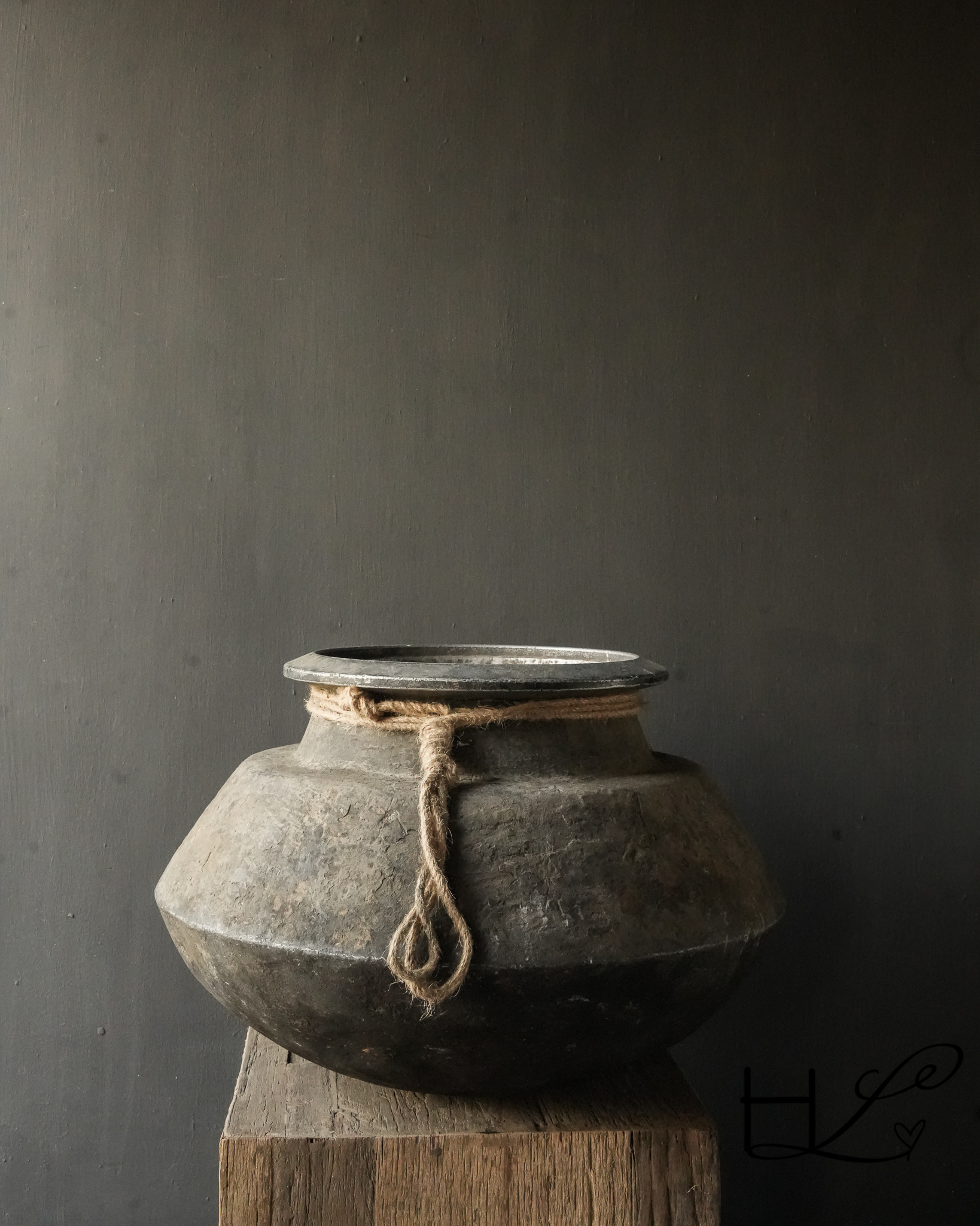 Unique find antique iron cooking pot-1