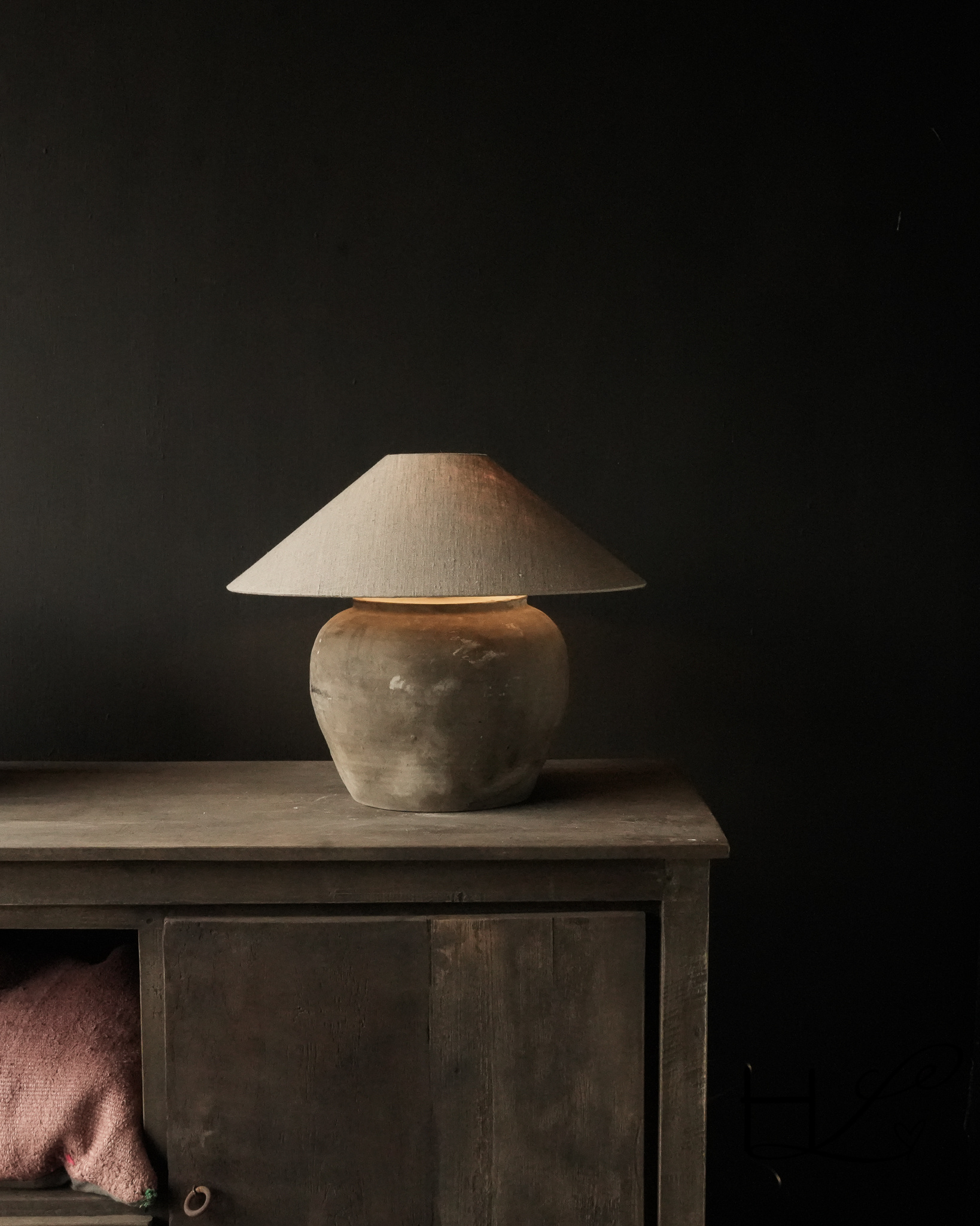 Kruiklamp van oude Authentieke Waterpot-3