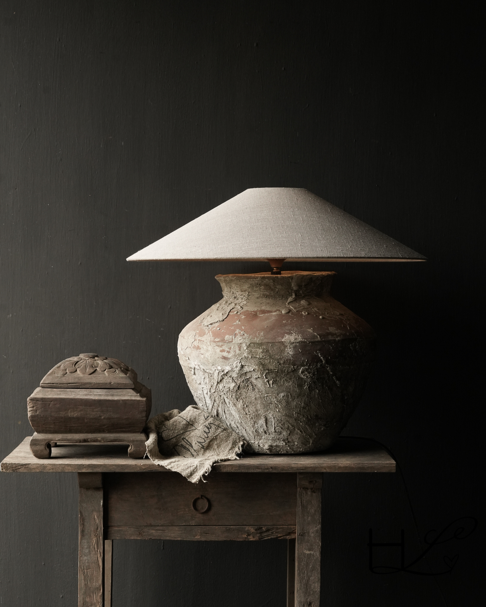 Kruiklamp van oude Authentieke Waterpot-1