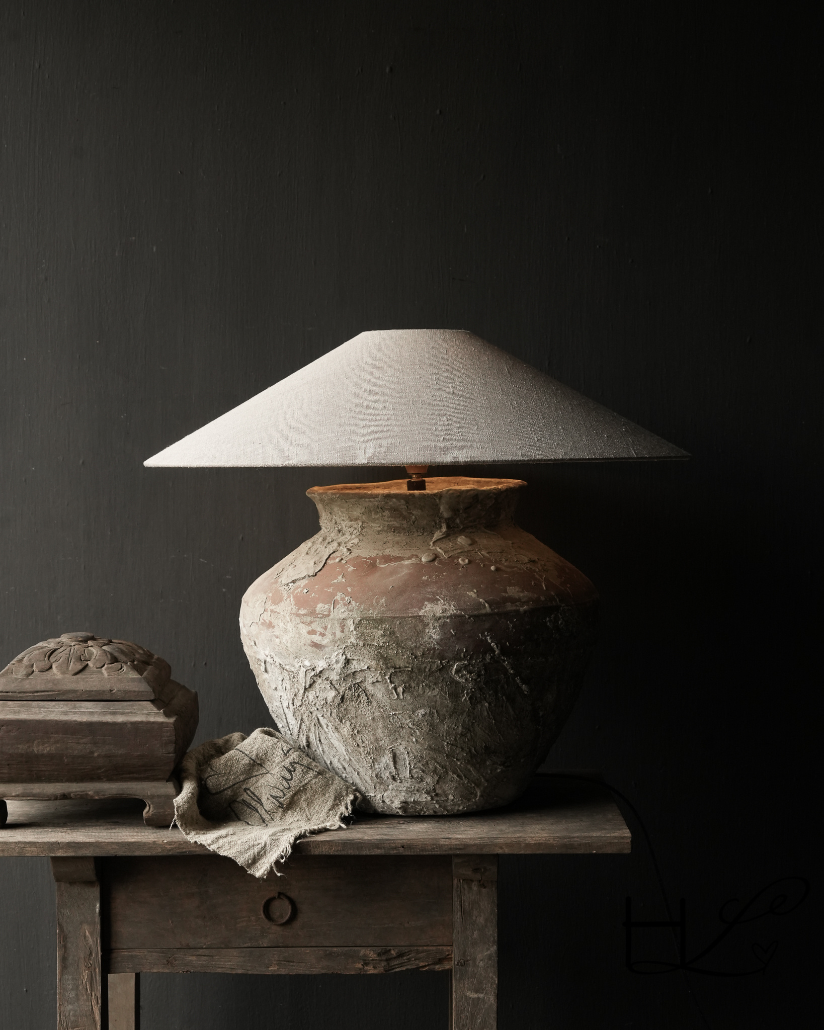 Kruiklamp van oude Authentieke Waterpot-2