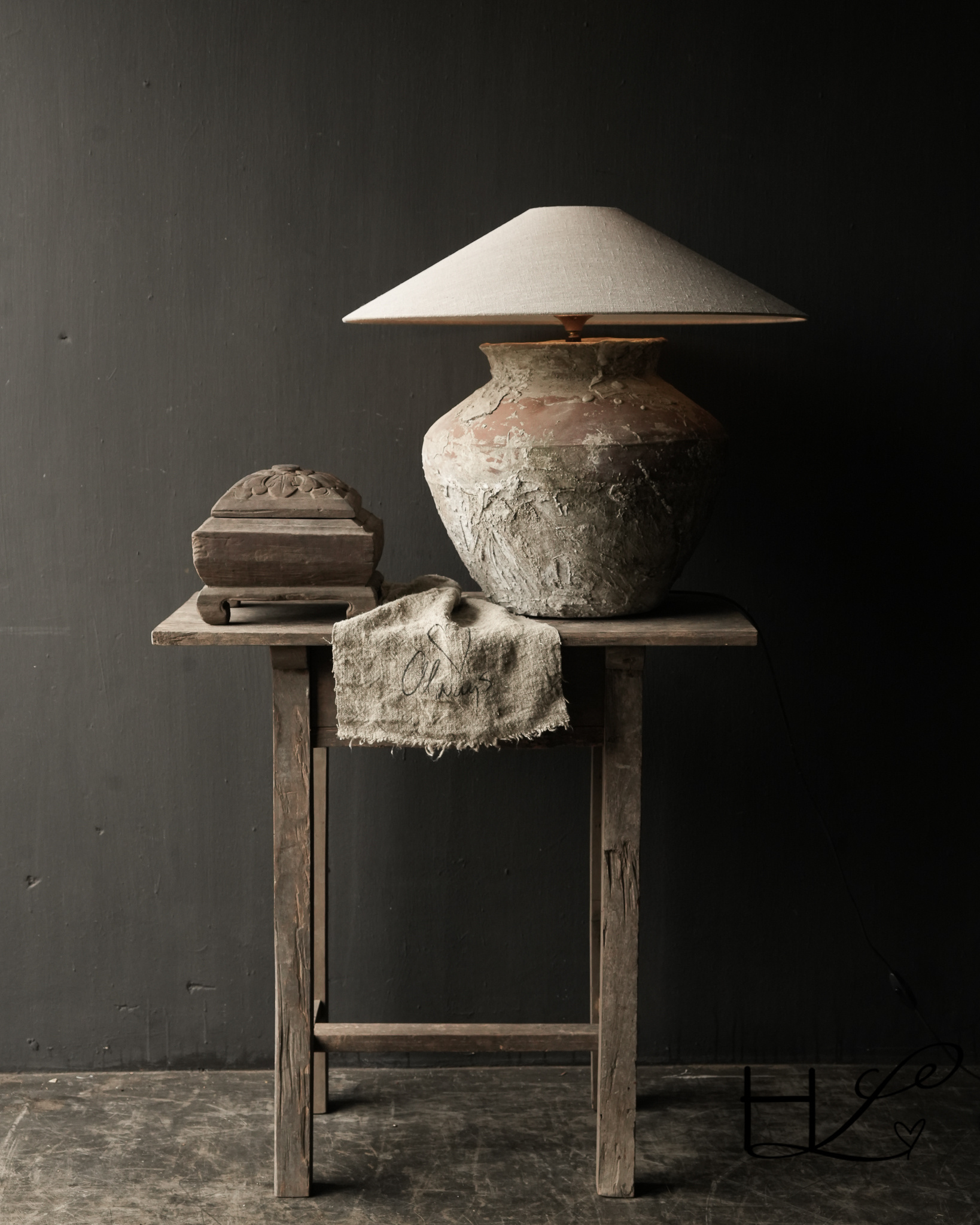 Kruiklamp van oude Authentieke Waterpot-7