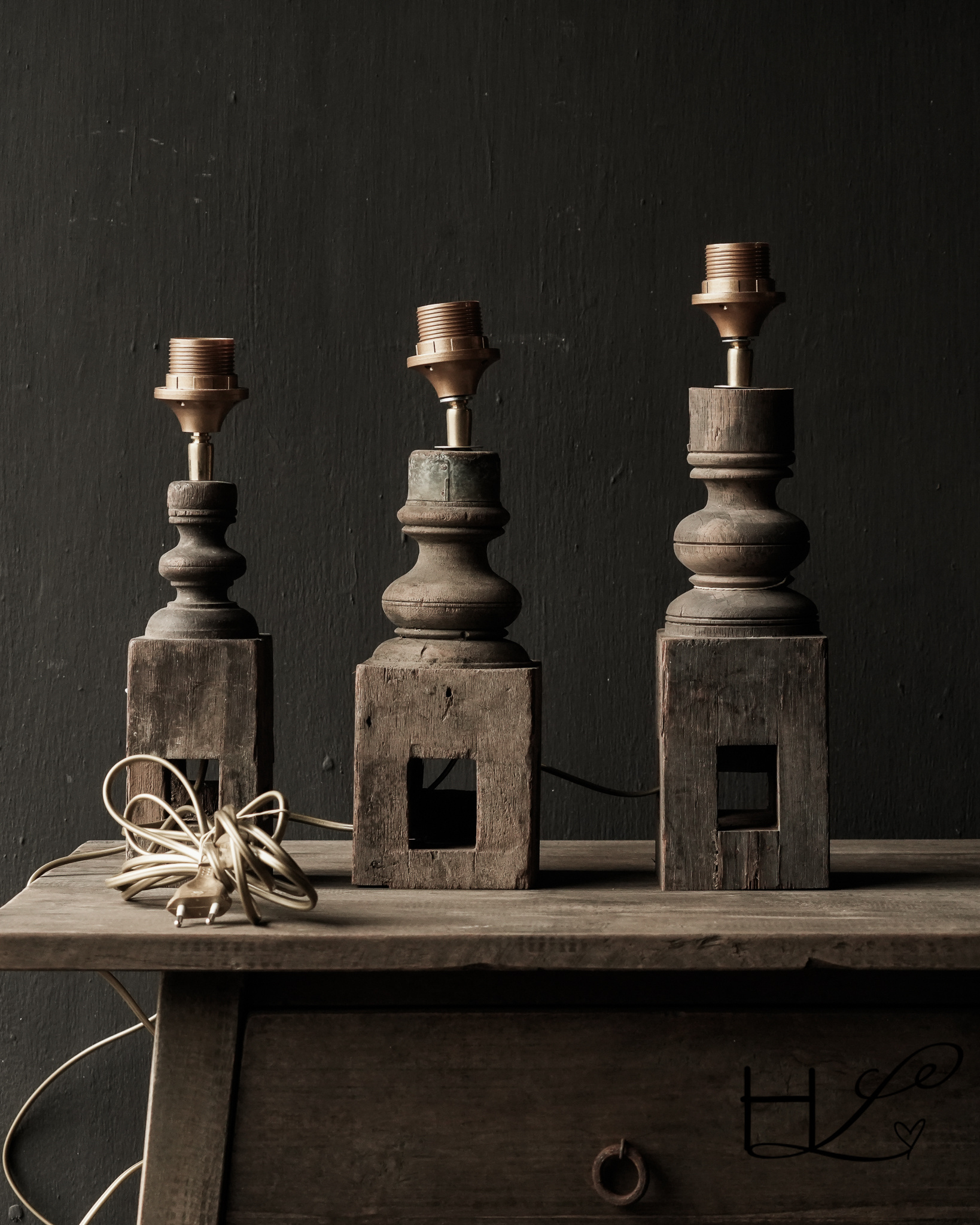 Süße kleine Balusterlampe aus Holz-4