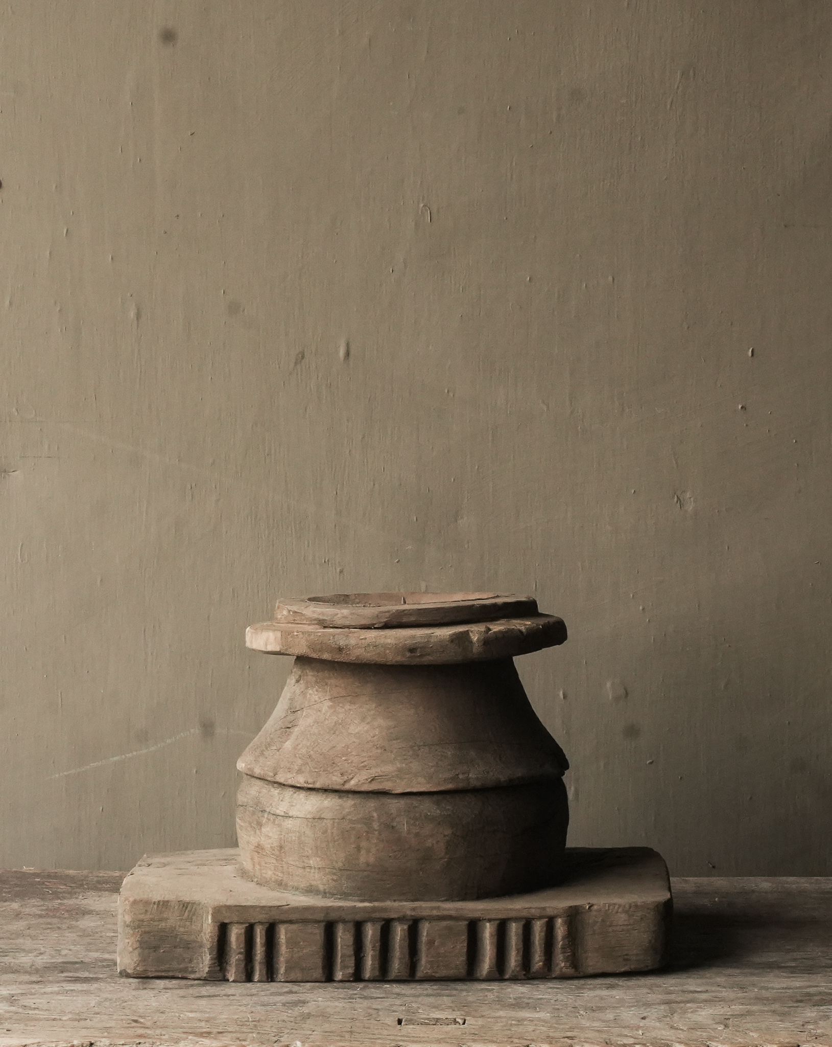 Alter authentischer Holzkerzenständer-6