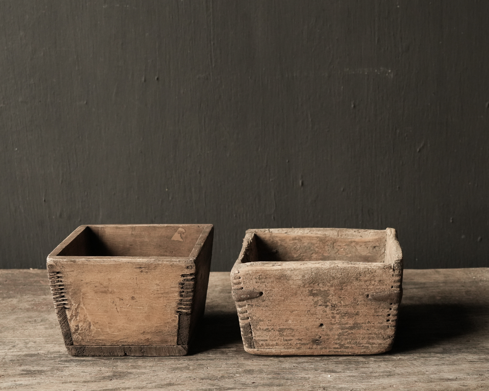 Uniek Antiek oud houten bakje-3