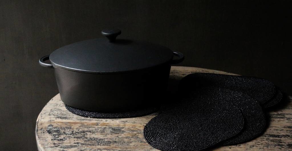 Coaster made of small black beads-2