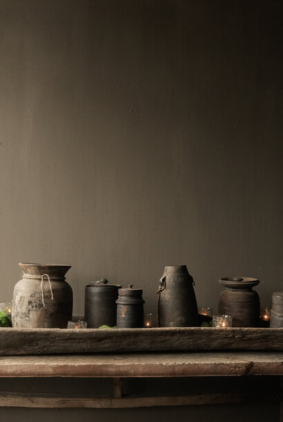 Unvollkommener alter Holztrog/Kiste