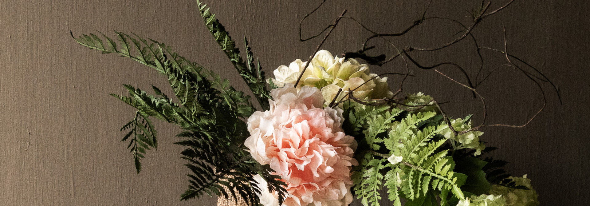 boeket kunstbloemen Roze, groen, wit