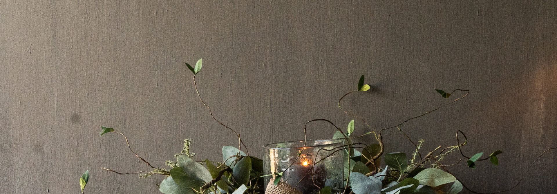 Wortel Krans met eucalyptus