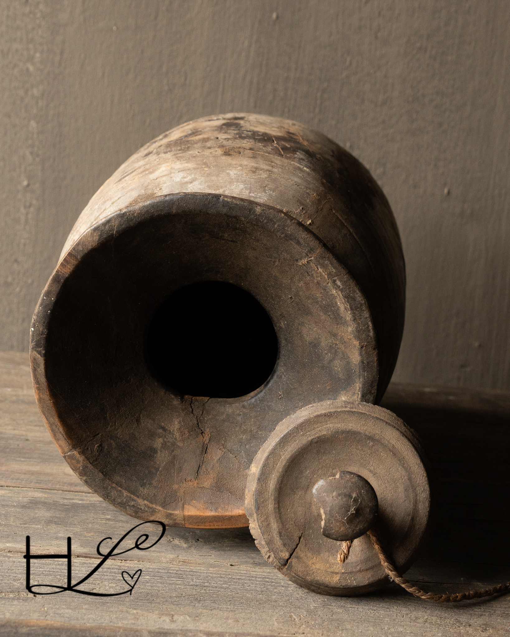 Unieke Antieke Houten Melkpot met Deksel – Nepal-6