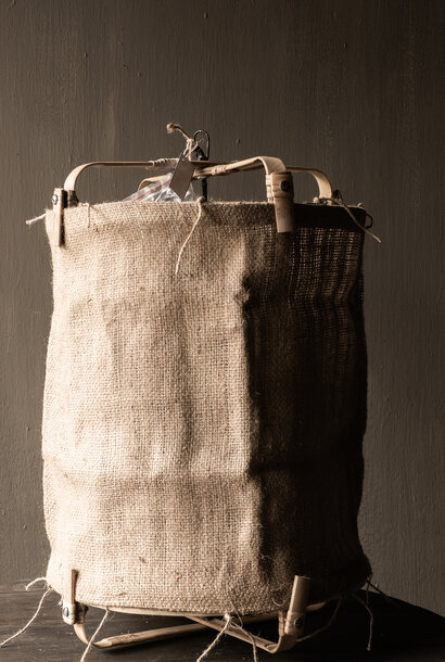 Einzigartige Jutelampe – Handgefertigt mit Bambusrahmen