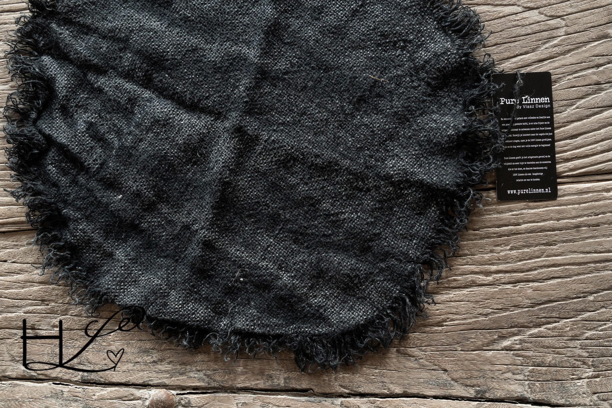 Coole runde Tischsets in Schwarz oder warmem Grau-3