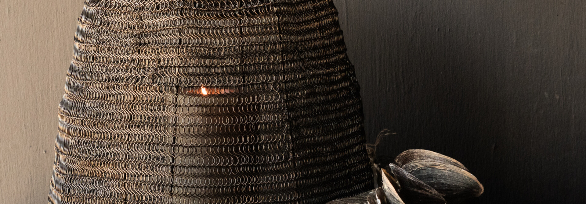 Stoere metalen lantaarn