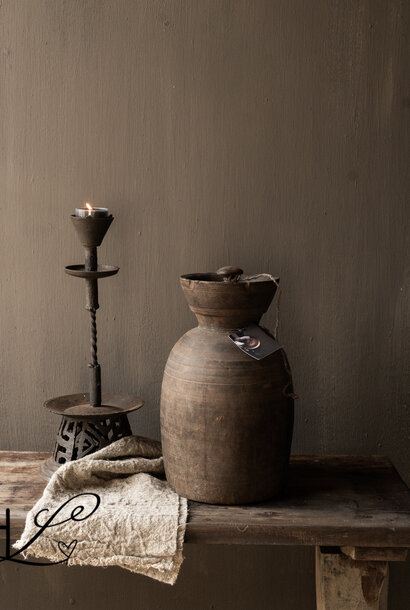 Original Old wooden Hoffz Nepalese Jar / Pot with lid