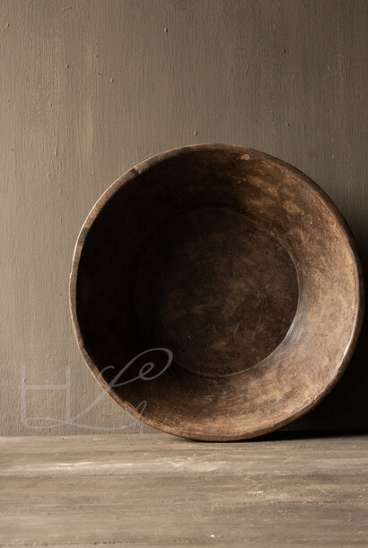 Authentieke oude houten Nepalese  schaal