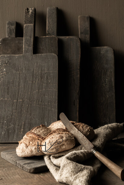 Altes hölzernes Schneidebrett / Brotschneidebrett Aura Peeperkorn