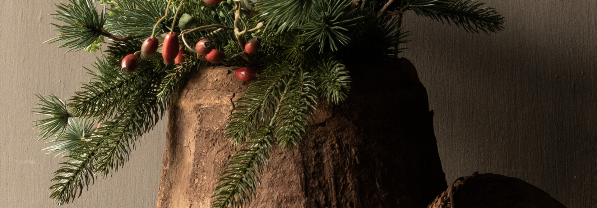 Winterstrauß aus Kunstblumen