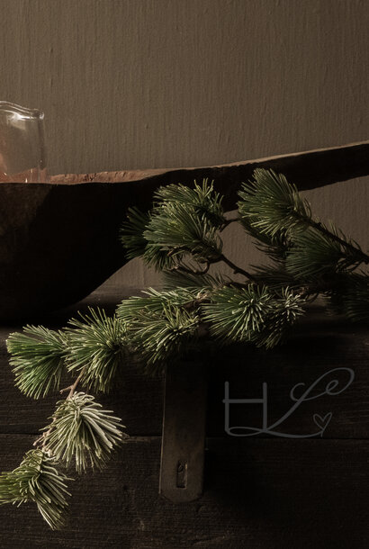 Künstlicher Lärchenzweig – grün und natürlich
