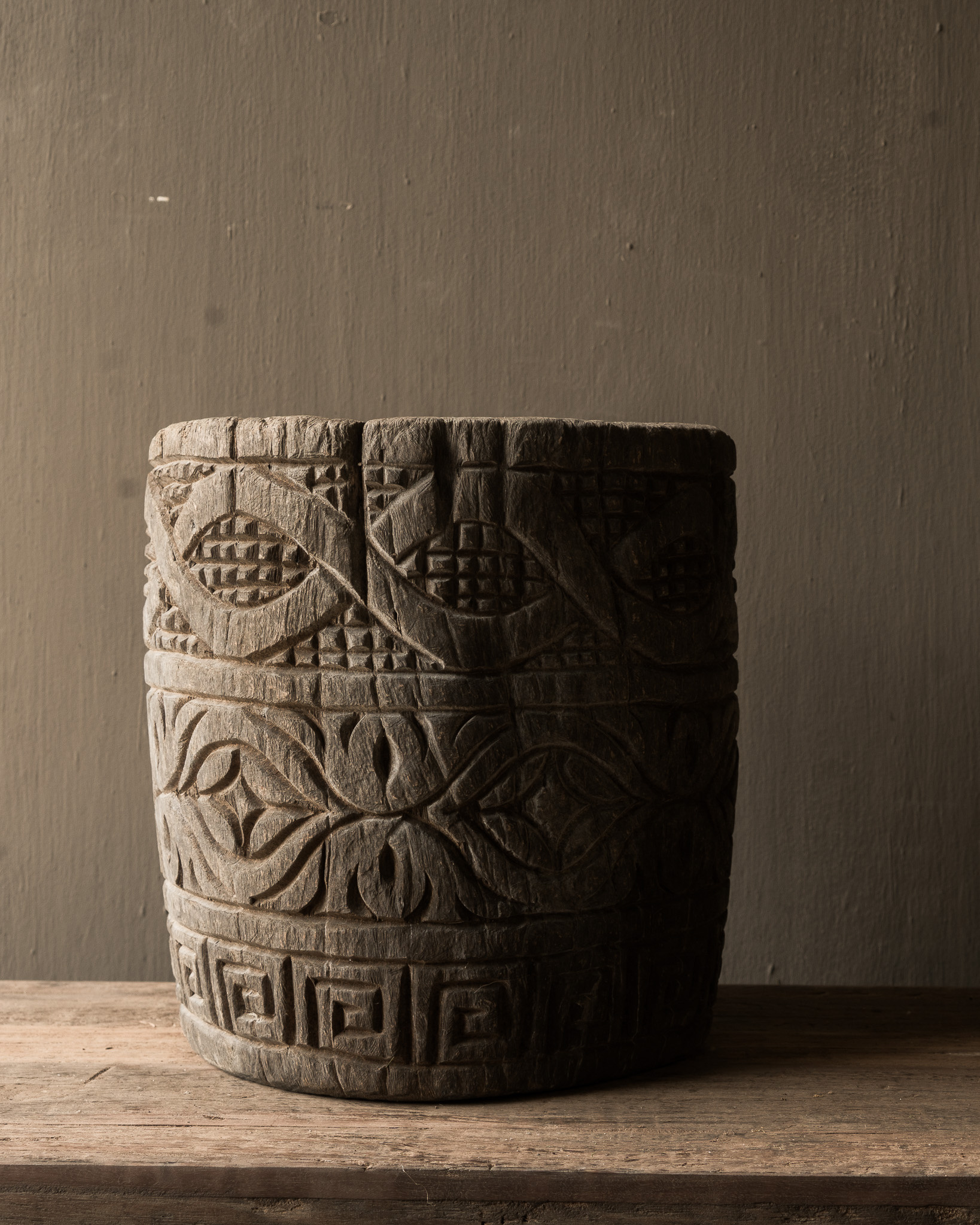 Alter hölzerner Mörser / Topf – Indien-4