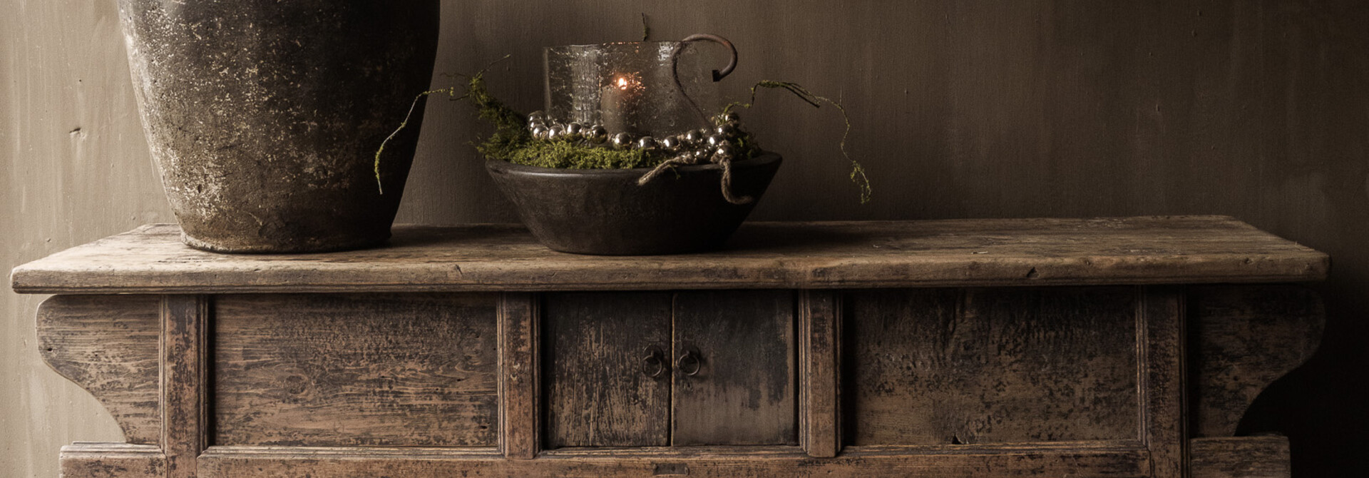 Oud Antiek Wabi Sabi Houten doorleefd kastje /Sidetable/Muurtafel