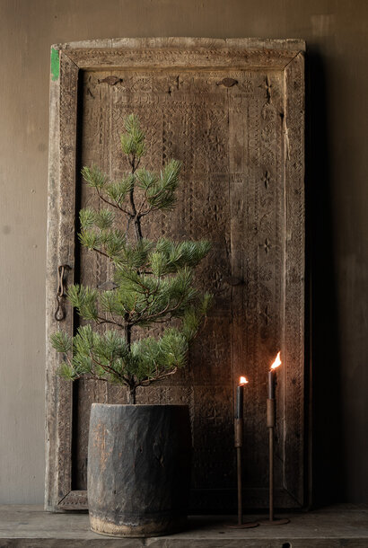 Stoer houten Luik uit oud gebouw in India