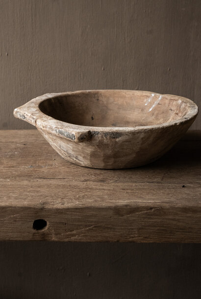 Kleine authentische Wabi-Sabi-Schale aus Holz