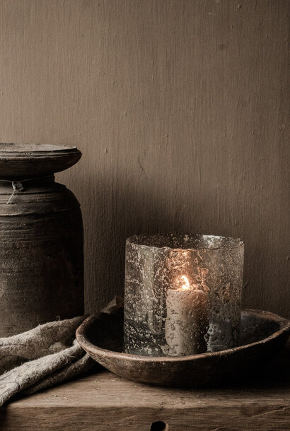 Kleine, authentische Wabi-Sabi-Holzschale