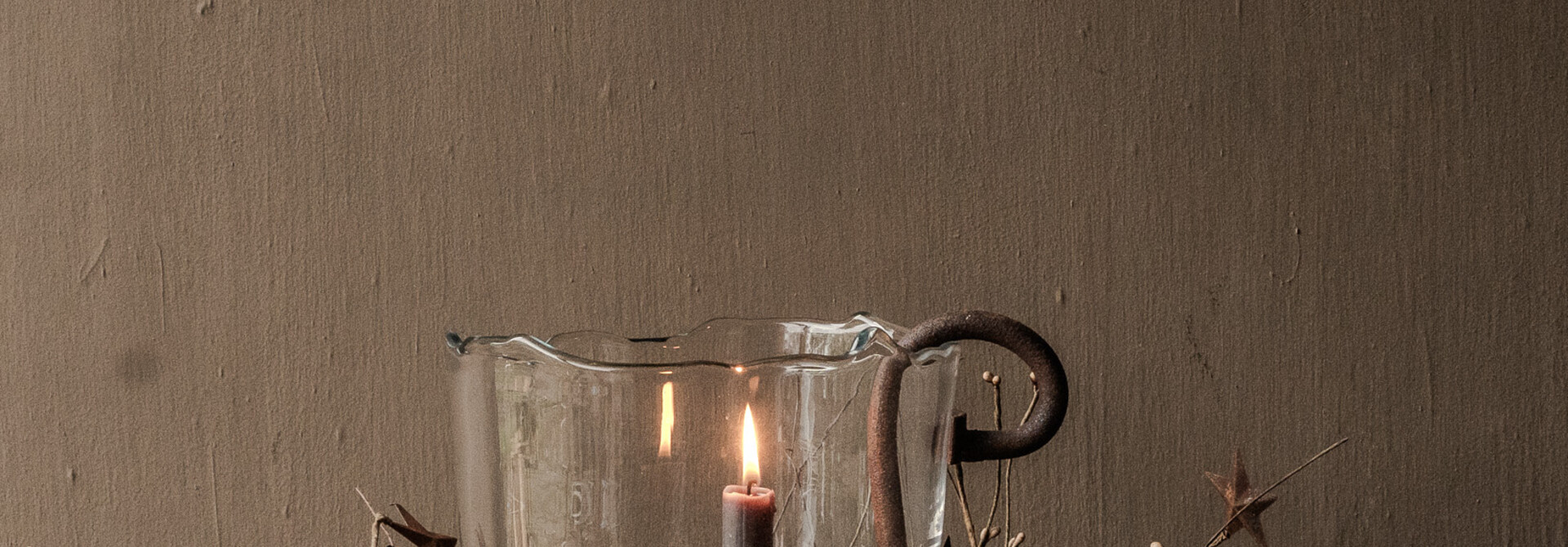 Authentische alte nepalesische Holzschale