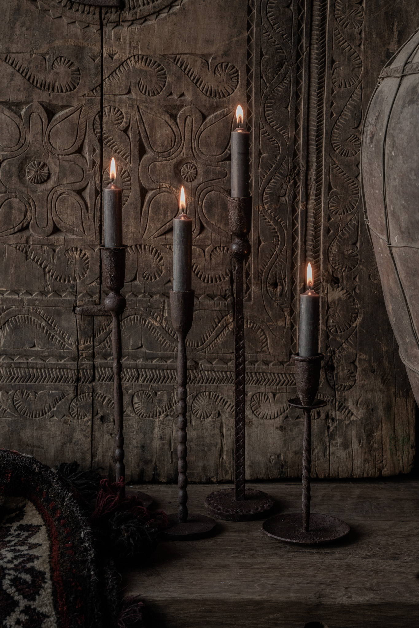 Dusk iron candlesticks by HOFFZ interior-2