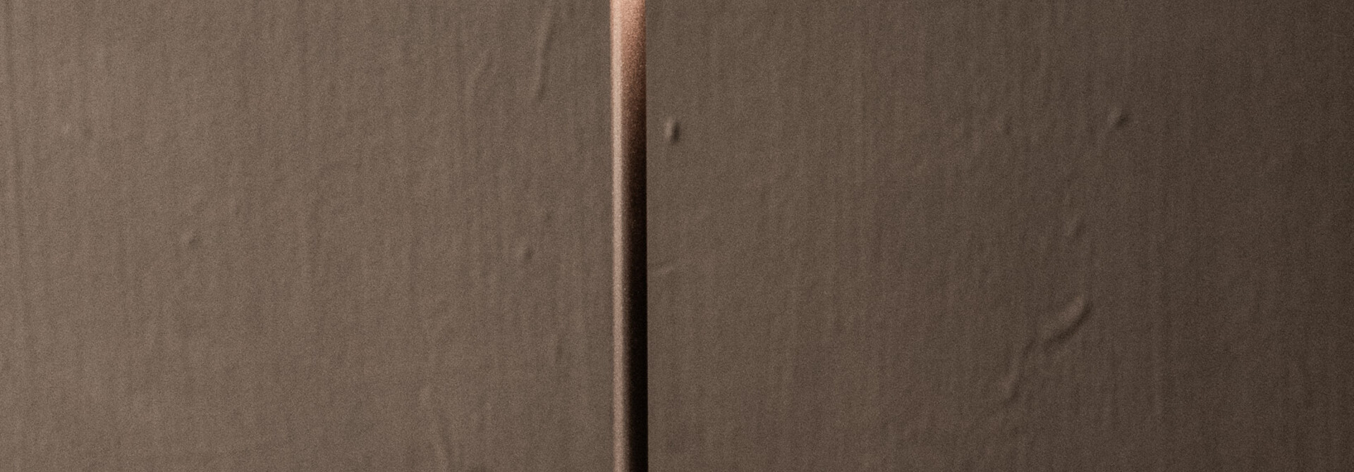 Rechargeable table lamp in bronze color