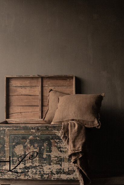 Einzigartige antike Holzkiste