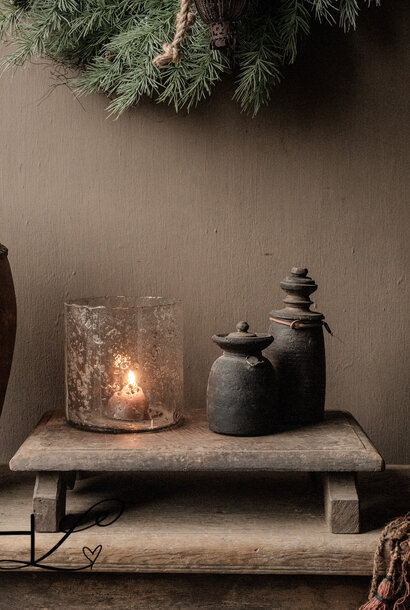 Alter hölzerner Tee-/Bajot-Tisch, alte niedrige hölzerne Arbeitsplatte (Indien)