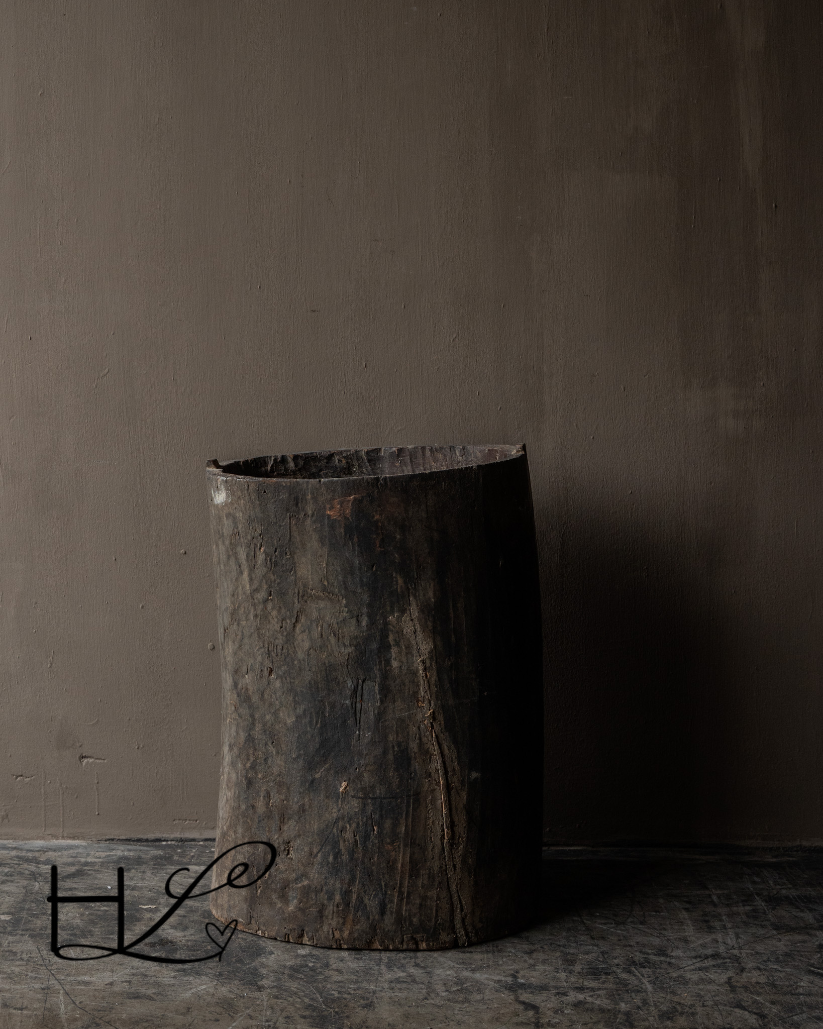 Old wooden Naga bowl - India-7