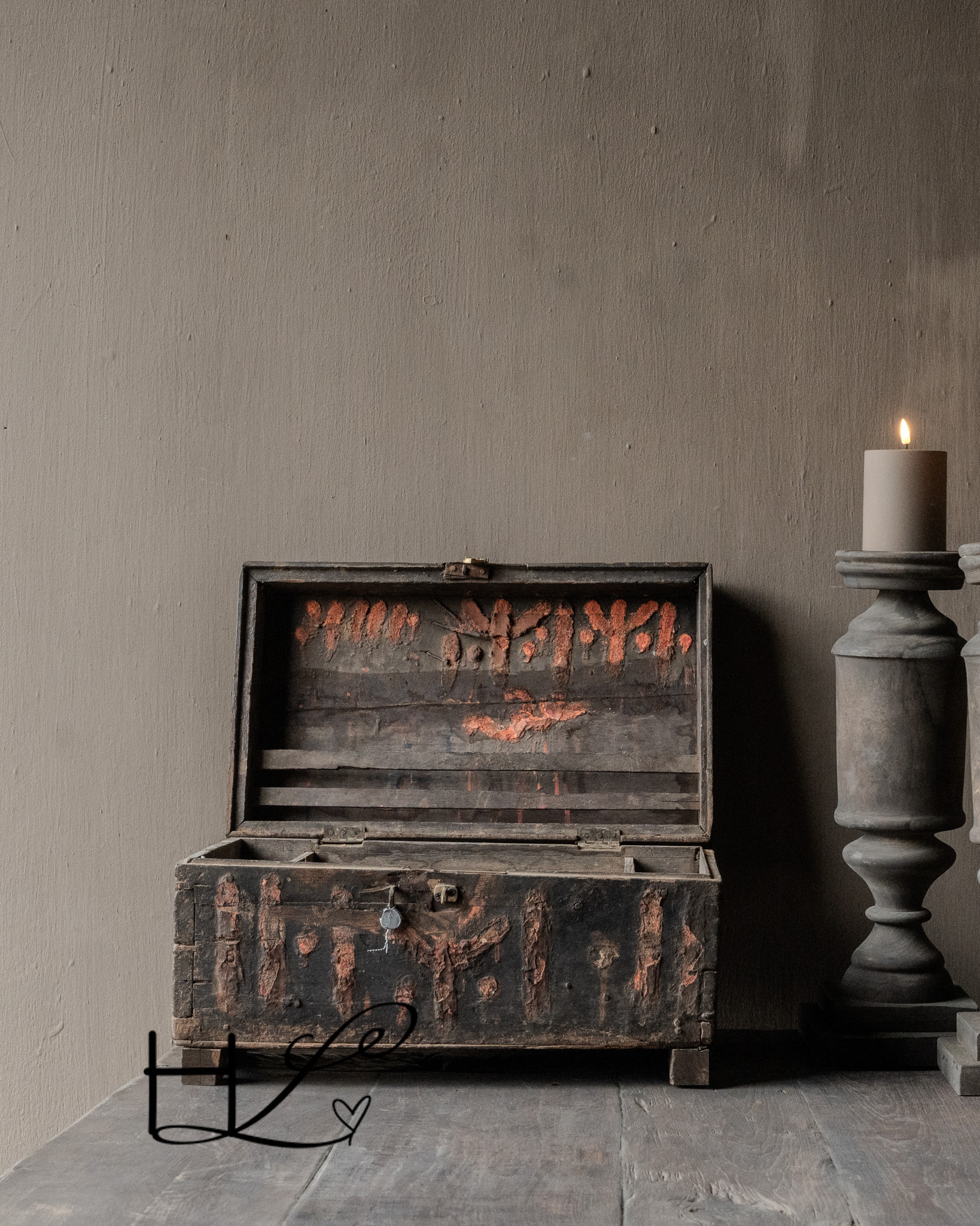 Einzigartige alte authentische Holzkiste HOFFZ-3